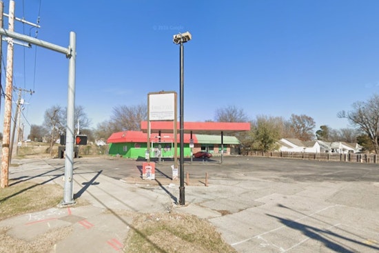 North Tulsa Clerk Shoots Machete-Wielding Man Behind Counter