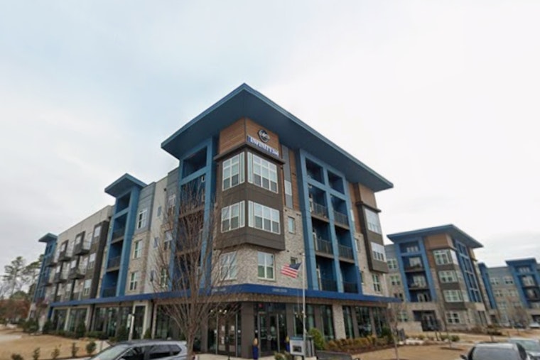 Northeast Charlotte Apartment Shooting Sends One To Hospital