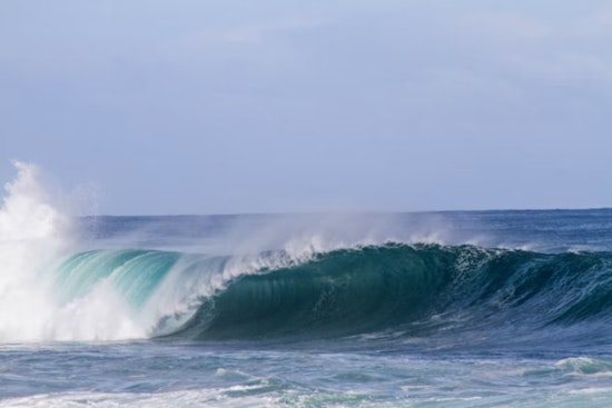 Offshore Jolt Shakes Kona Coast, Spares Hawaiʻi A Tsunami Scare