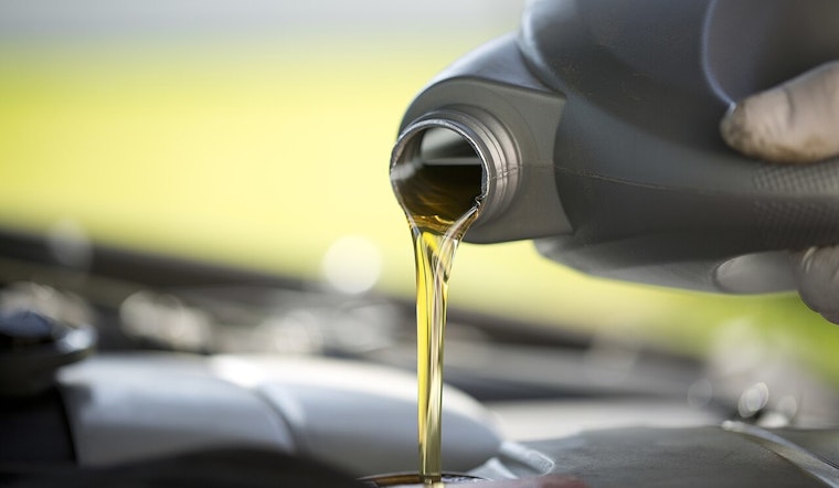 Oil Change Shock Austin Garages Ration Motor Oil As Global Crunch Hits