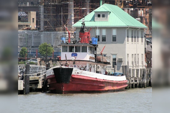 Old FDNY Fireboat Makes Waves As New Pier 6 Floating Bar