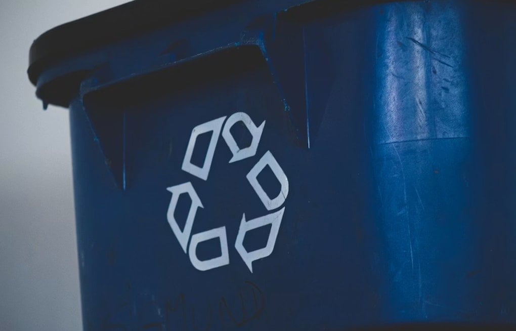 Painesville Trash Cart Mix-Up Has Residents Tossing Surprise $50 Bills