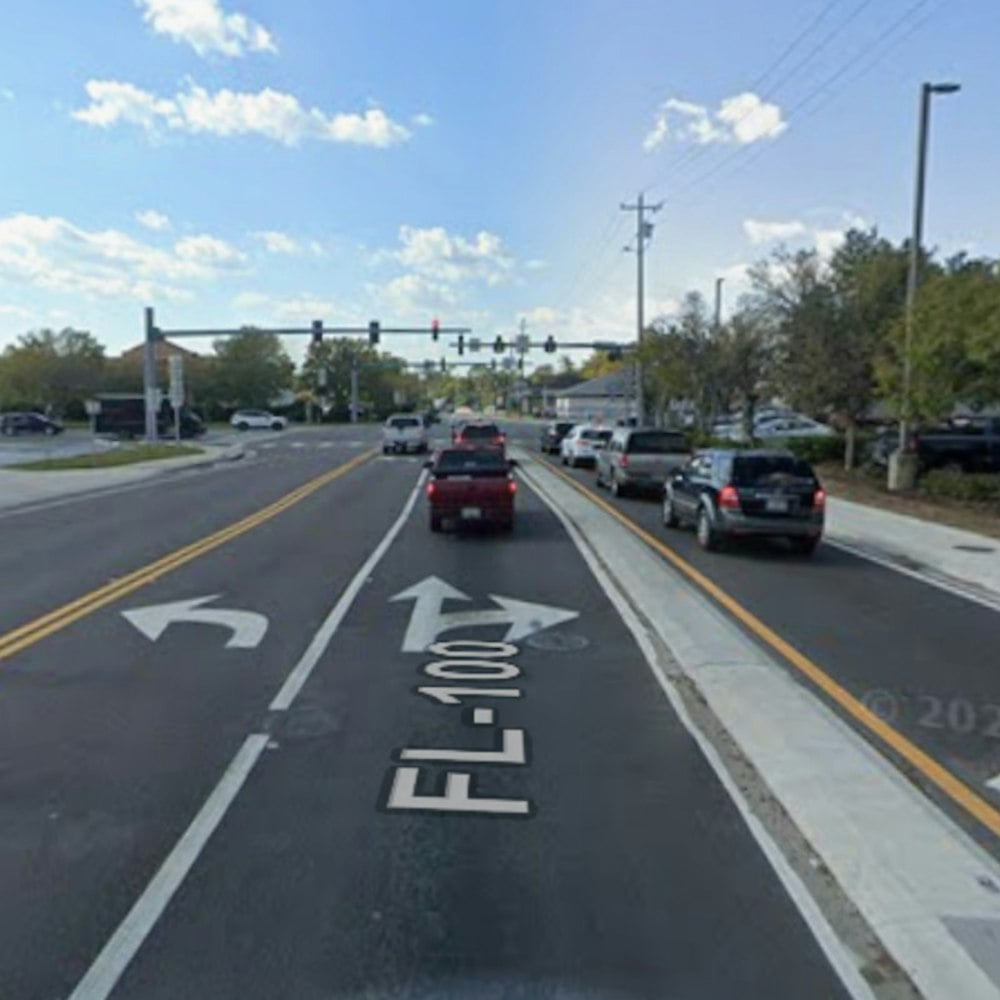 Palm Coast Fans Camp Out As Chicken Salad Chick Lands on SR 100