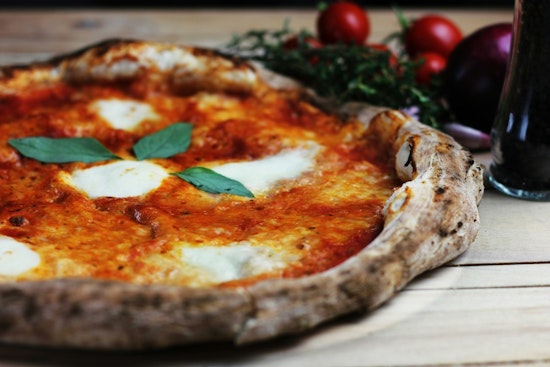 Papa’s Kitchen + Cocktails Crashes San Marco With Pizza, Pours and Live Gigs