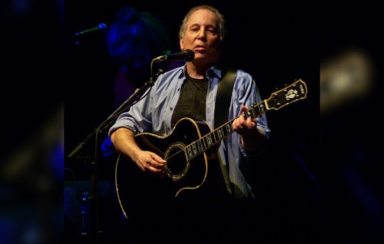 Paul Simon Turns Stanford’s Frost Into a Quiet Sing-along
