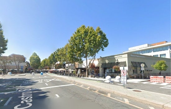 Peking Duck Show Hits Castro Street As Bloom & Vine Quietly Takes Over