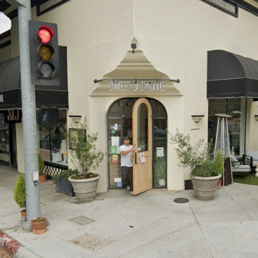 Permit Snafu Leaves Sweet Lady Jane Dark On Montana Avenue