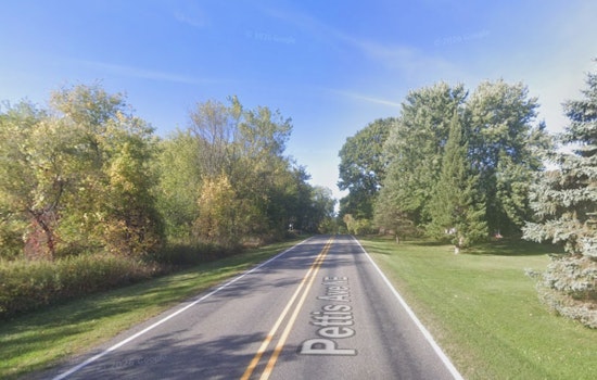 Pettis Ave Rollover Near Grand Rapids Kills 25-Year-Old Passenger