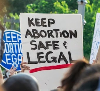 Judge Blows Up Missouri Abortion Rules, Planned Parenthood Brings Pills Back Home