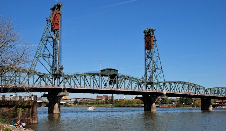 Pole Climber Shuts Down Car Traffic On Hawthorne Bridge
