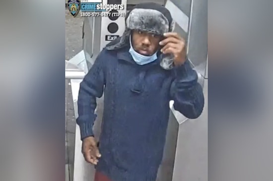 Pre-Dawn Horror At Parsons Blvd As Queens Man, 63, Is Shoved Onto F Train Tracks