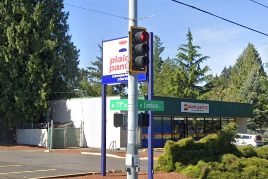 Pre-Dawn Pole Smash on Lombard Leaves One Dead in Cully