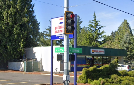 Pre-Dawn Pole Smash on Lombard Leaves One Dead in Cully