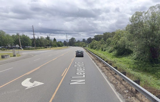 Pre-Dawn Semi Crash On North Levee Road Kills Puyallup Pedestrian