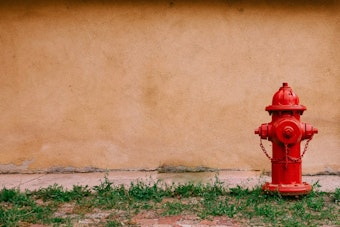 Queen Creek Blaze Turns Desperate As Firefighters Find Hydrants Dry
