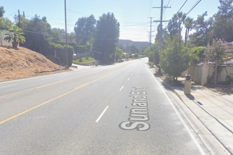 Quick-Strike Crews Corner Shadow Hills Brush Blaze Off Sunland Blvd
