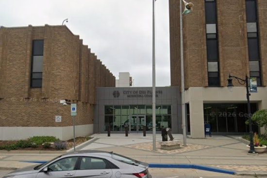 Quiet City Hall Vote Hands Des Plaines Cops A Big Pay Bump