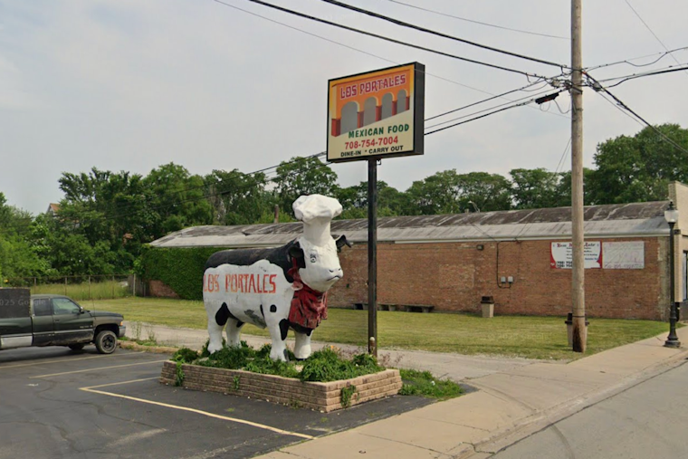 Quiet Lunch Shattered as Feds Nab Man Outside Los Portales in Chicago Heights
