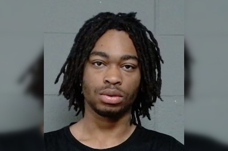 Railroad Tip and Store Cam Nail Teen in Halsted Gas Station Machine Gun Bust