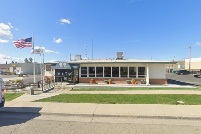 Recalled Avenal Pols Dig In And Refuse To Give Up Their Seats