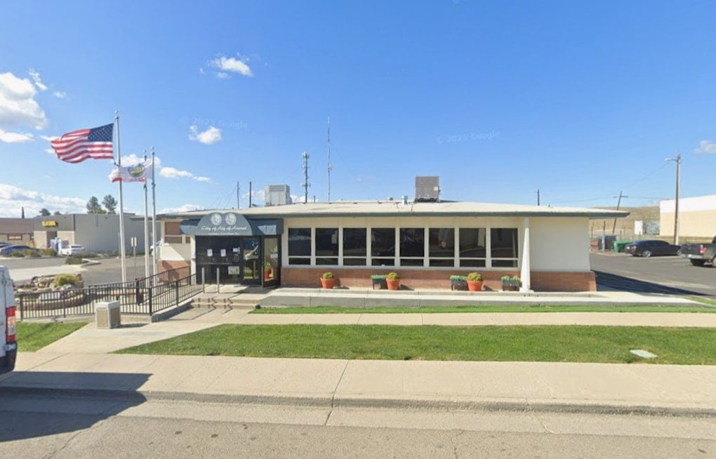 Recalled Avenal Pols Dig In And Refuse To Give Up Their Seats