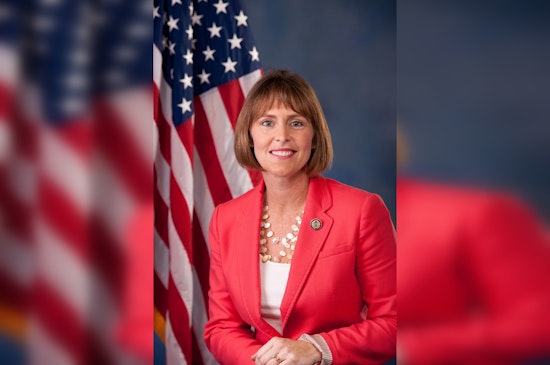 Redrawn Tampa Turf Puts Kathy Castor on the Ropes