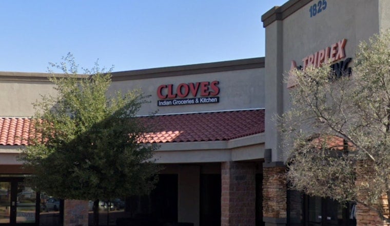 Roaches, Raw Chicken And Kitchen Chaos At Phoenix Restaurants This Week