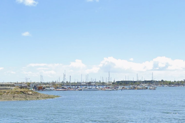 Rogue Boaters Hijack Oakland Dock, Throw Youth Rowing Camp Into Chaos