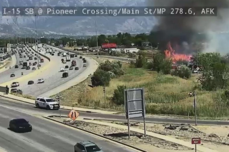Rush-Hour Brush Blaze Chokes I-15 With Smoke in American Fork