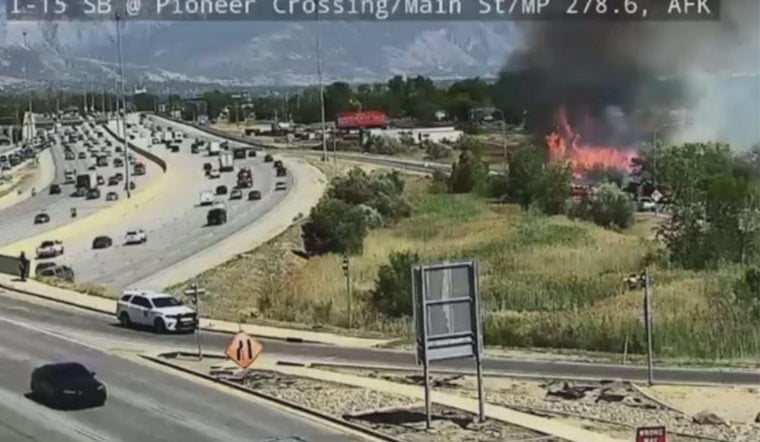 Rush-Hour Brush Blaze Chokes I-15 With Smoke in American Fork