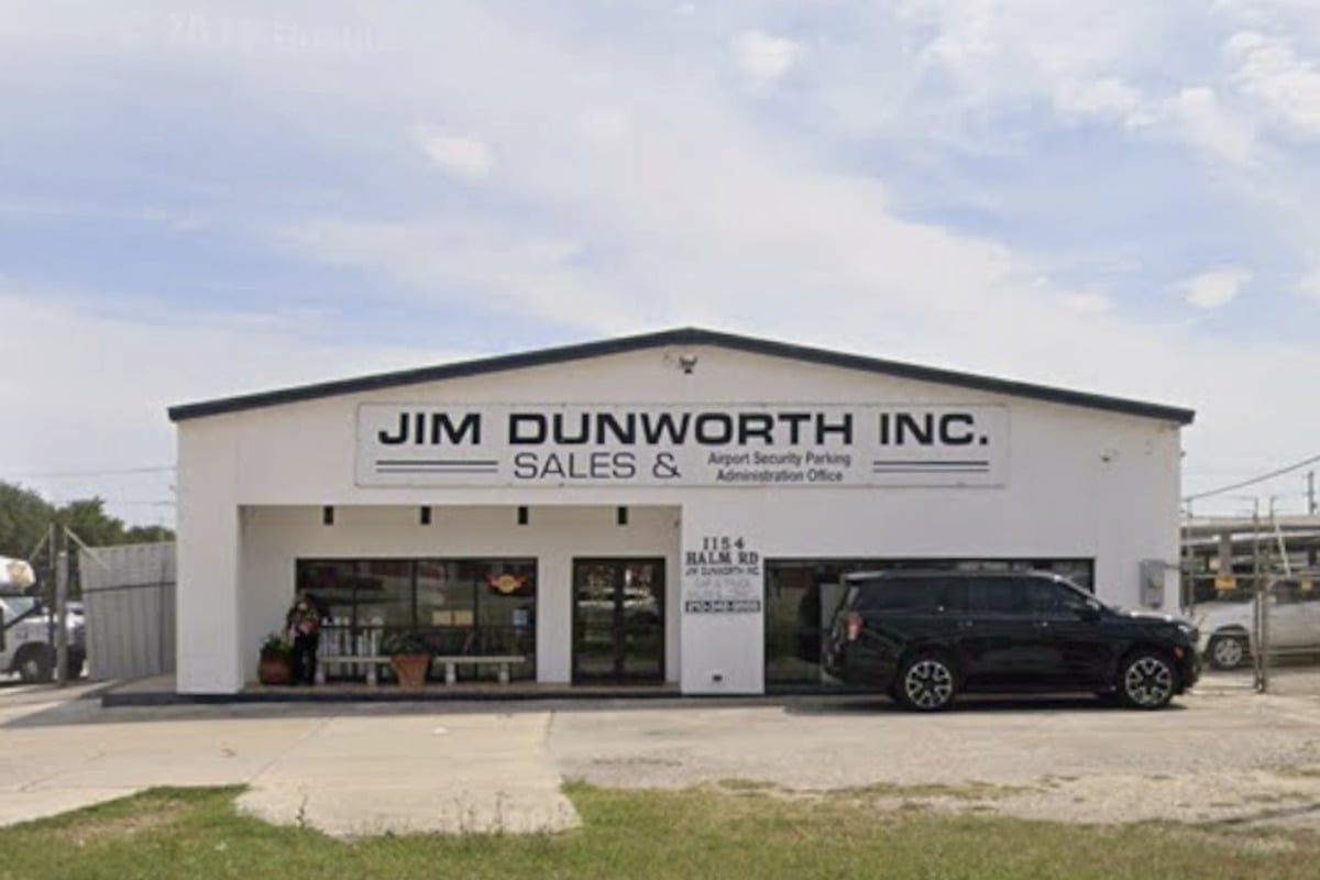 San Antonio Car Dealer Says Banks Snoozed While $995K Vanished in Phone Scam