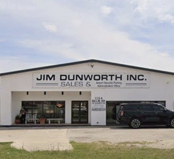 San Antonio Car Dealer Says Banks Snoozed While $995K Vanished in Phone Scam
