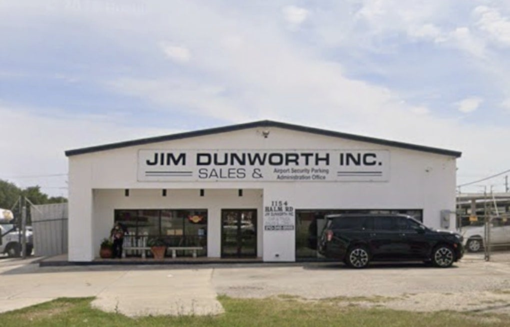San Antonio Car Dealer Says Banks Snoozed While $995K Vanished in Phone Scam