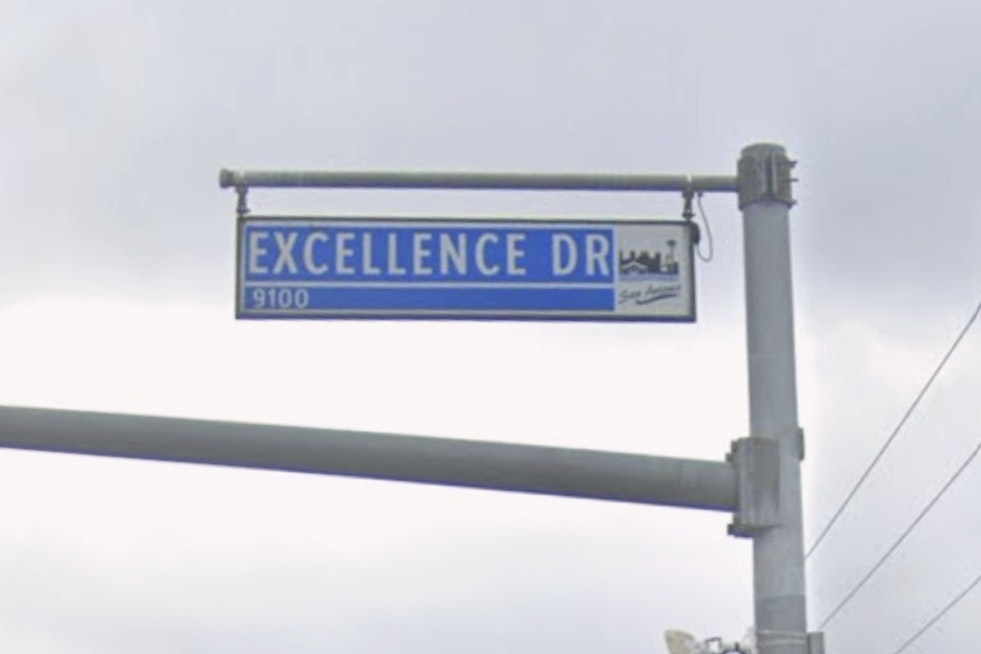 San Antonio Cops Rush To Southwest Side Shooting Call On Excellence Drive