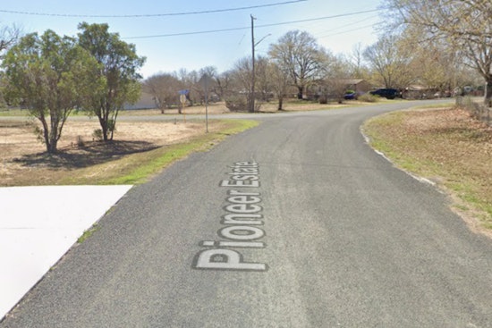 San Antonio Manhunt, Deputies Hunt Missing Sex Offender In Child Case