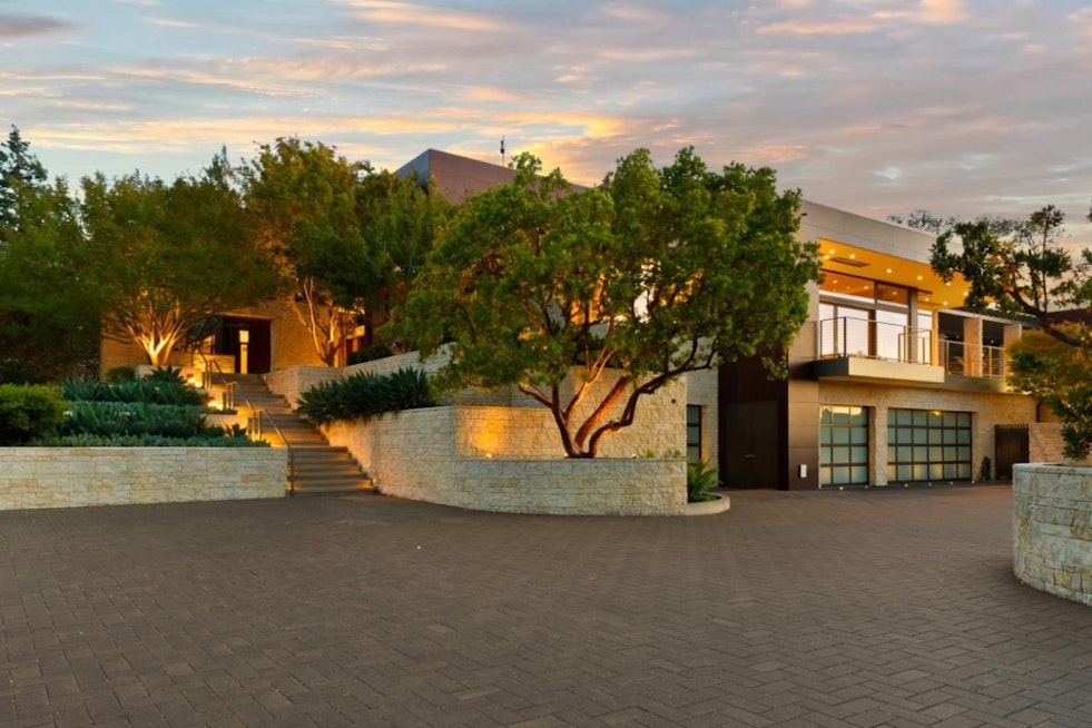 Saratoga Hilltop Stunner Lists Near $19 Million As AI Cash Crowds Luxury Market