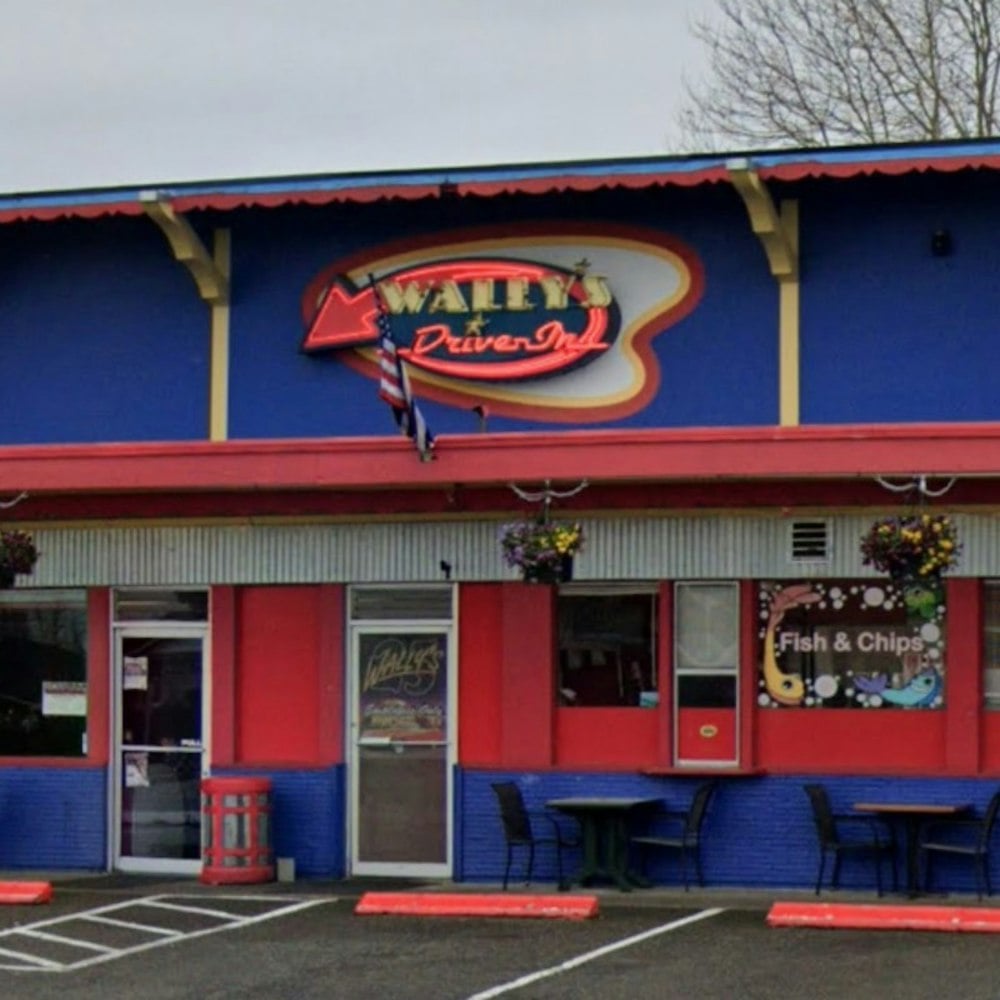 Seattle Restaurateur Snaps Up Buckley Drive-In, Des Moines Chowder House