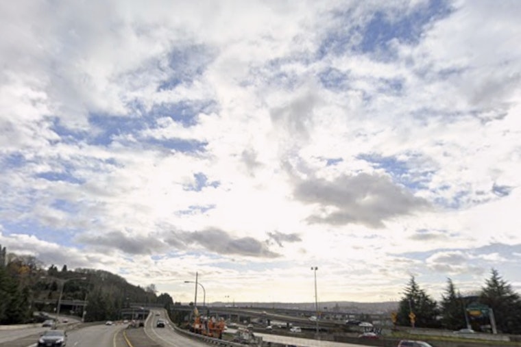 Seattle Wakes Under Gray Skies As 90-Degree Heat Lurks For Weekend