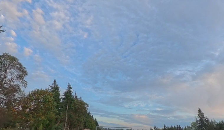 Cool, Cloudy Seattle Day Packs Pop-Up Thunder and Choppy Seas
