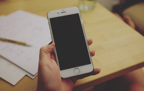 S.F. School Board Hits Snooze on Phone Ban, Kicks Fight to 2027