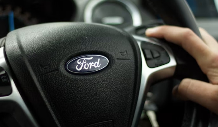 Sharp Console Chrome Has Ford Yanking 548,463 Expeditions