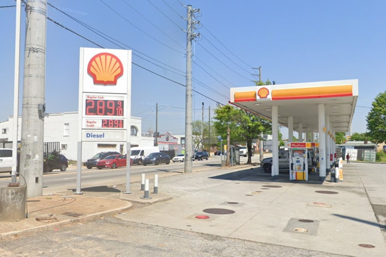 Shell Station Stickup Leaves Woman Shot on Donald Lee Hollowell Parkway