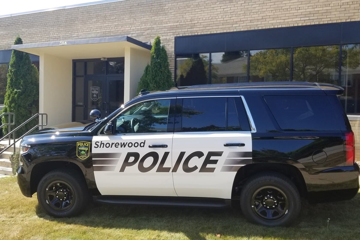 hoodline.com - Lyndsey Parker - Shorewood Traffic Stop Turns Into Chase, Two Arrested