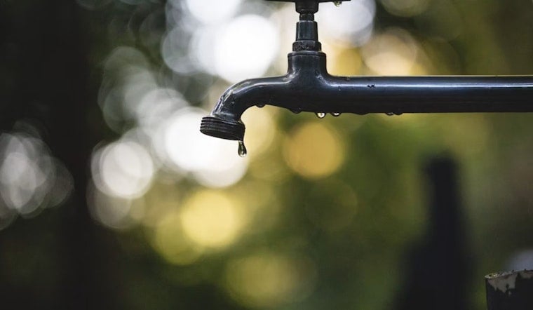 Sierra Blanca Scrambles as Water Woes Force Town to Line Up at Park