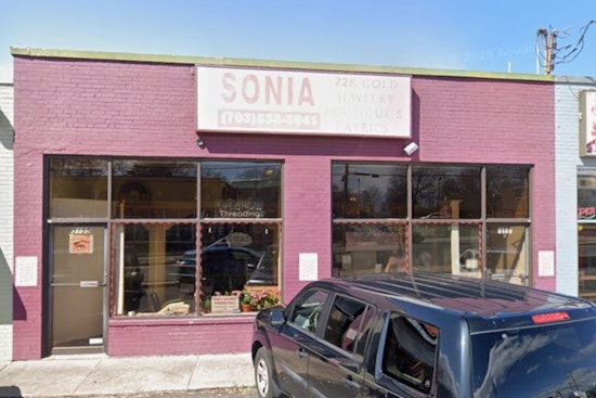 Smash-and-Grab Crew Hits Langston Blvd Jewelry Shop in Broad Daylight