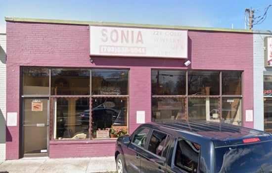 Smash-and-Grab Crew Hits Langston Blvd Jewelry Shop in Broad Daylight