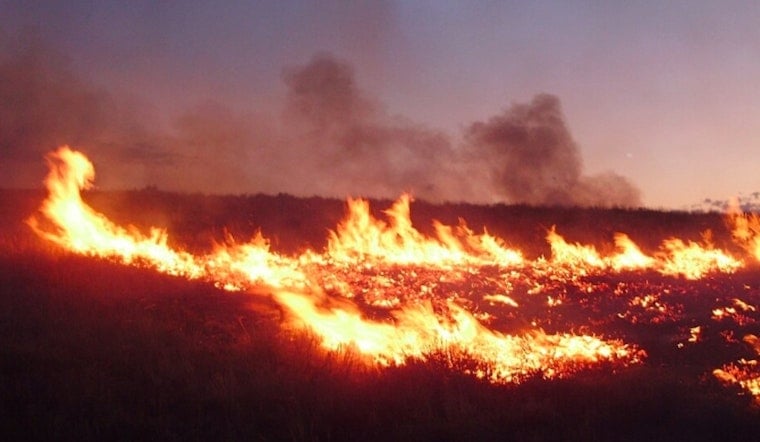 Smoky Brush Fire Near Miccosukee Slams Tamiami Trail, Shuts It Down at SW 152