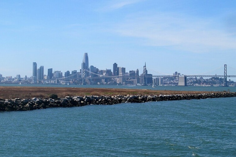Sneaker Waves Turn San Francisco Beaches Into Hazard Zone as Winds Whip Coast