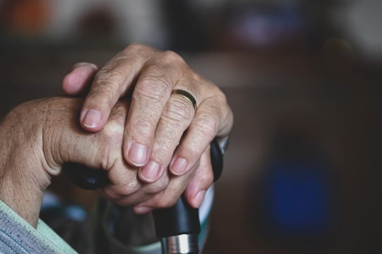Sonoma Seniors Left Hanging as Lifeline Funding Vanishes