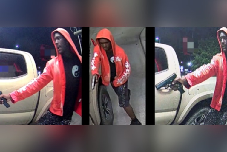 South Houston Manhunt Cops Zero in on Cullen Robbery Suspect